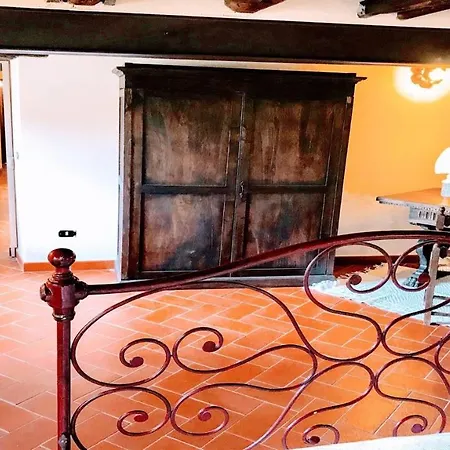 Contessa Media, Central Spoleto, Sleeps 4