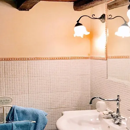 Apartment Contessa Media, Central Spoleto, Sleeps 4 Spoleto