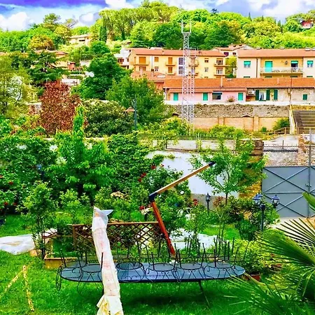 Contessa Media, Central Spoleto, Sleeps 4 Appartamento *