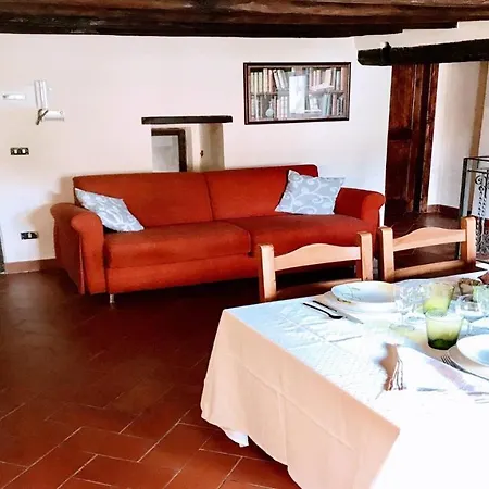 Contessa Media, Central Spoleto, Sleeps 4 Spoleto