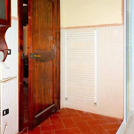 Contessa Media, Central Spoleto, Sleeps 4